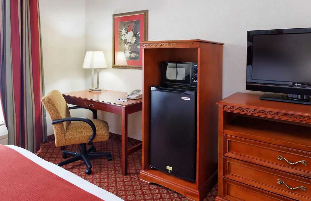Holiday Inn Express & Suites Tupelo By Ihg-1