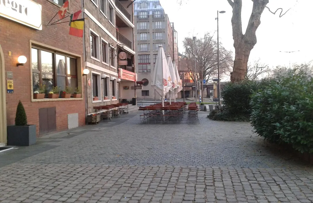 Hotel Allegro-1