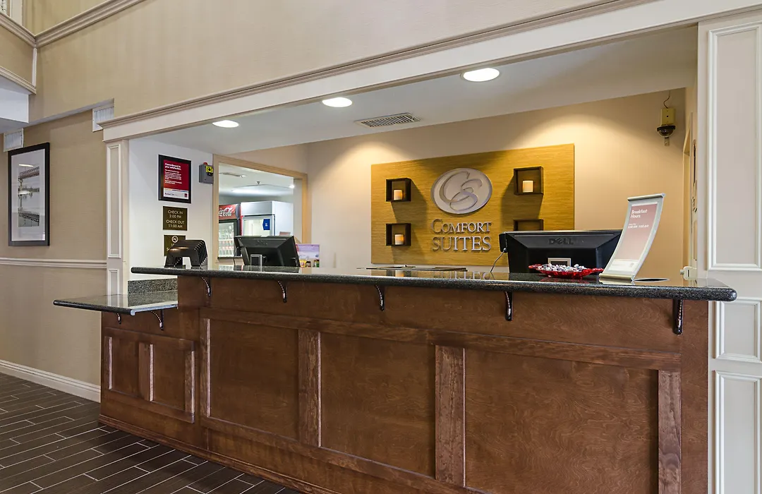 Quality Suites Springdale West I-49-1