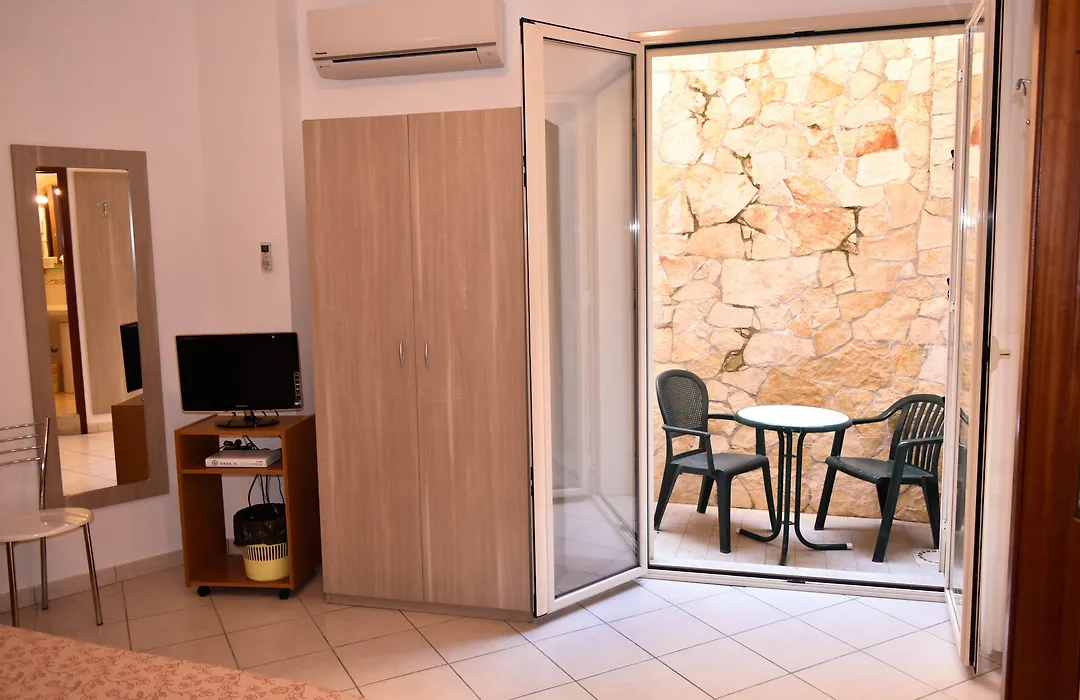 Hotel Condor-1