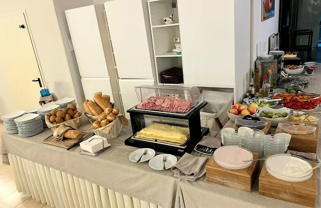 Hotel Albatros-1