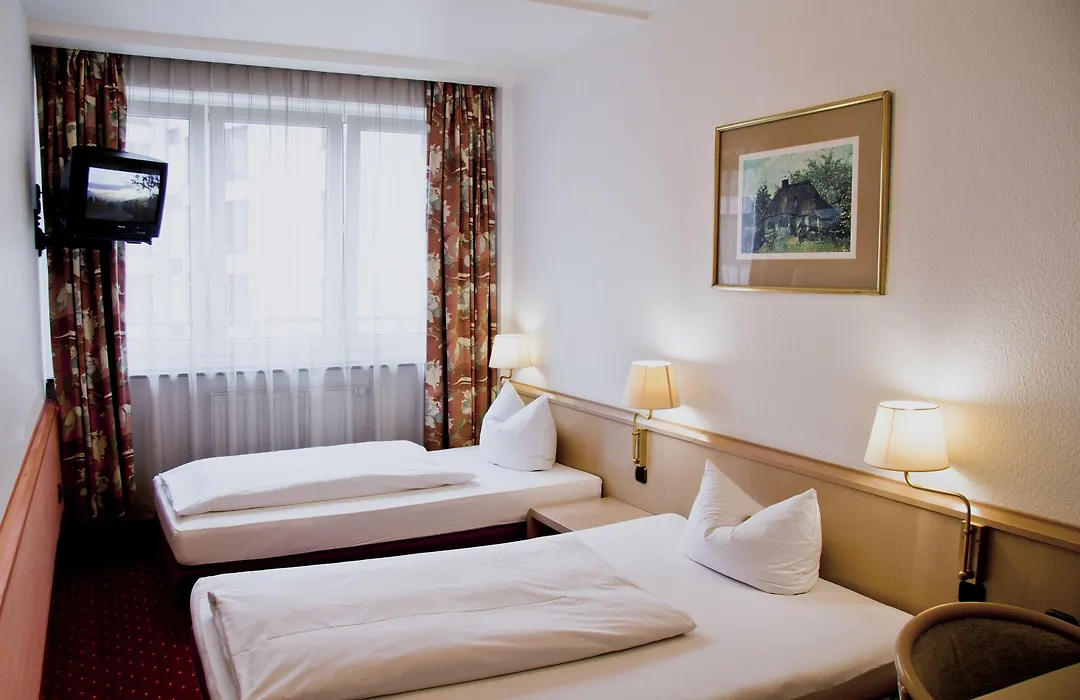Adler Hotel Frankfurt-1
