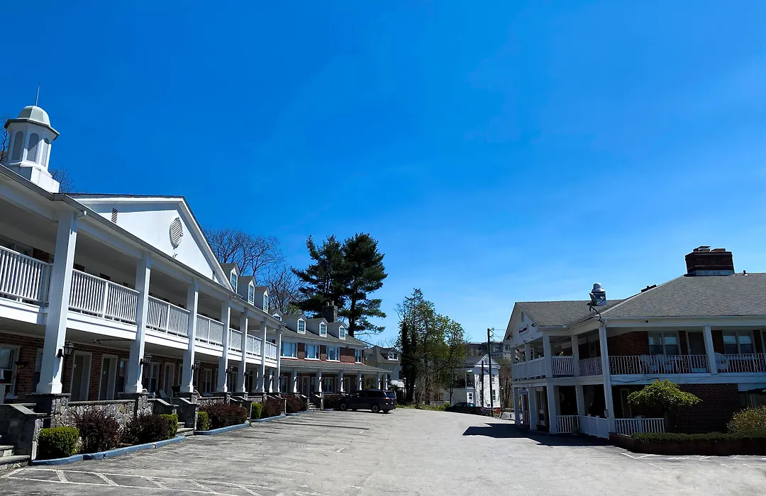 Inn On The Hudson-1
