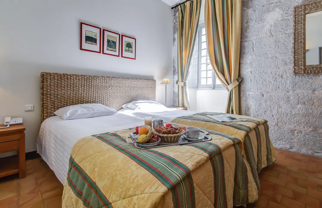 Hotel Le Couvent Royal-1