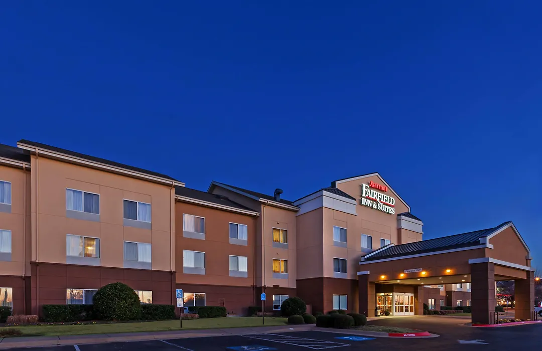 Fairfield Inn & Suites By Marriott Rogers-1