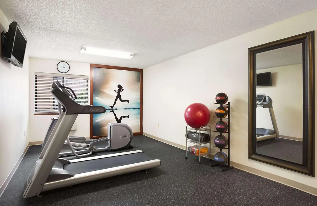 Days Inn By Wyndham Middletown-1