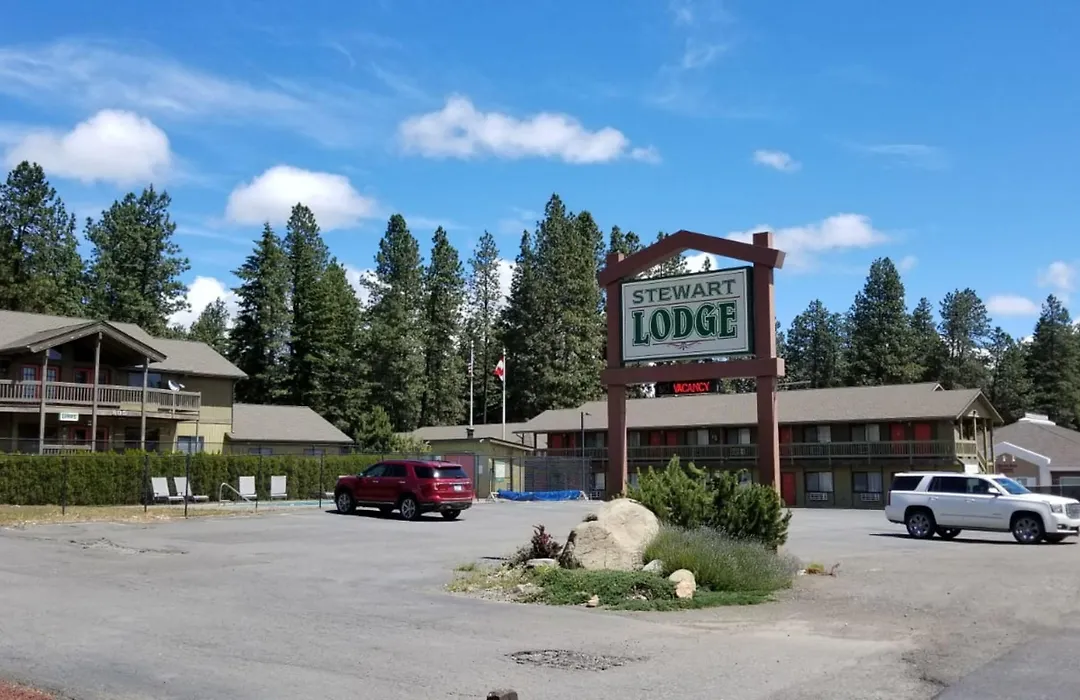 Stewart Lodge-1