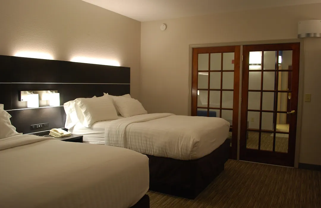 Holiday Inn Express Hotel & Suites Kingsport-Meadowview I-26 By Ihg-1