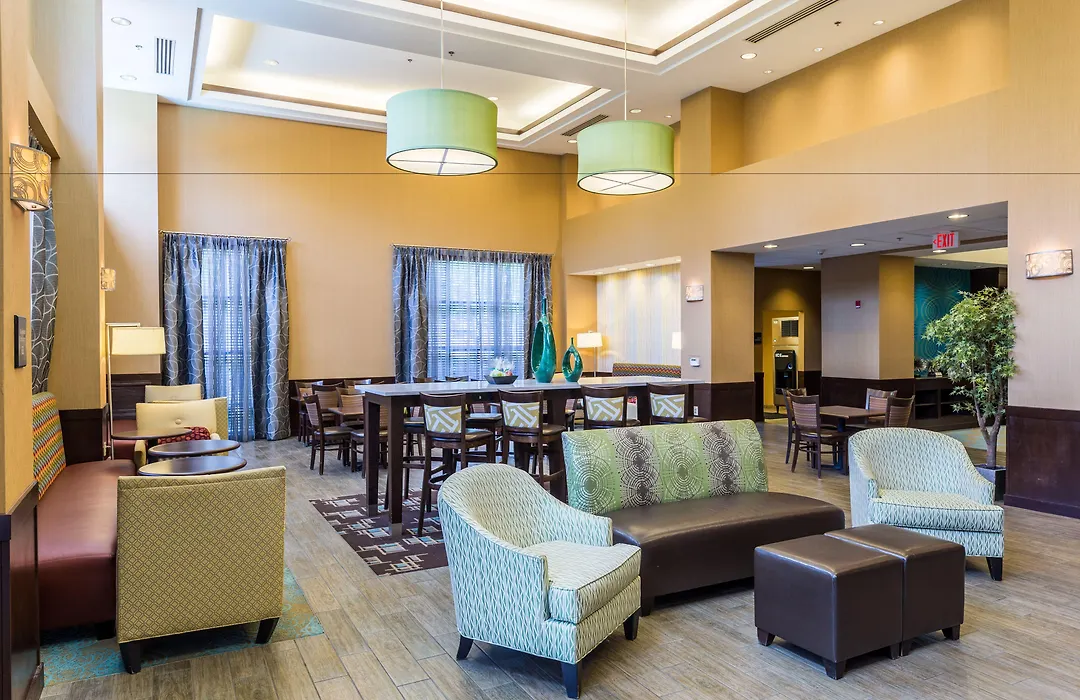 Hampton Inn & Suites Burlington-1
