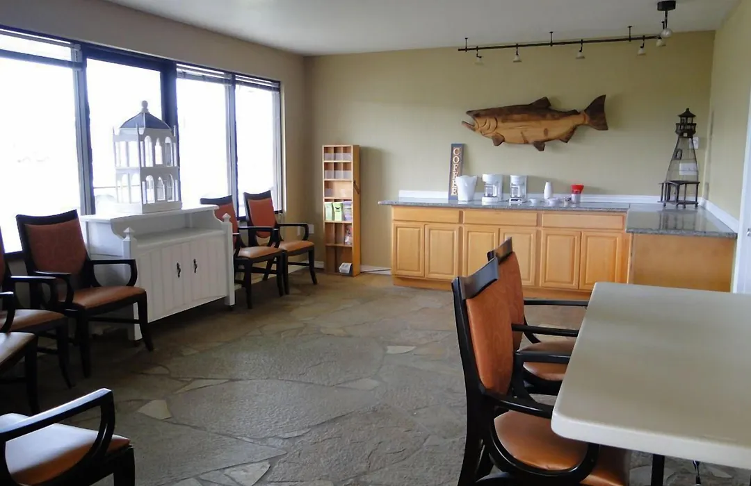 Ocean Shores Inn & Suites-1