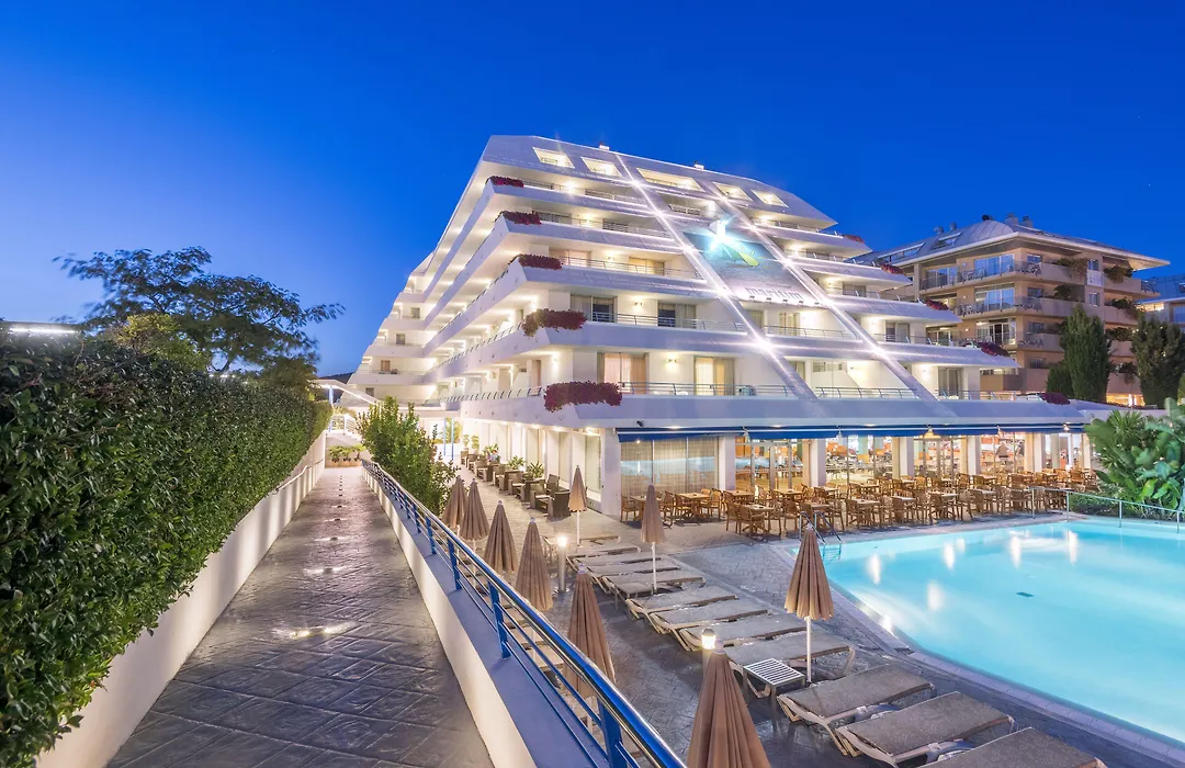 Hotel Montemar Maritim-1