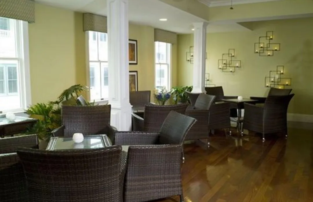 Majestic Hotel-1