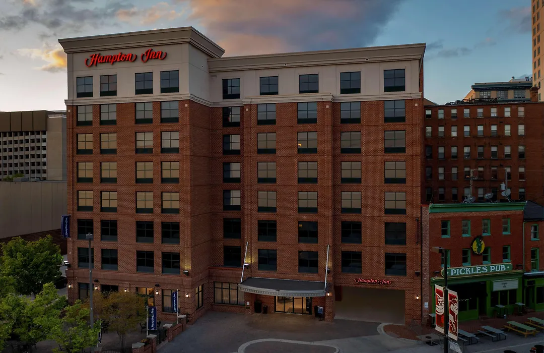 Hampton Inn Baltimore-Downtown-Convention Center-1