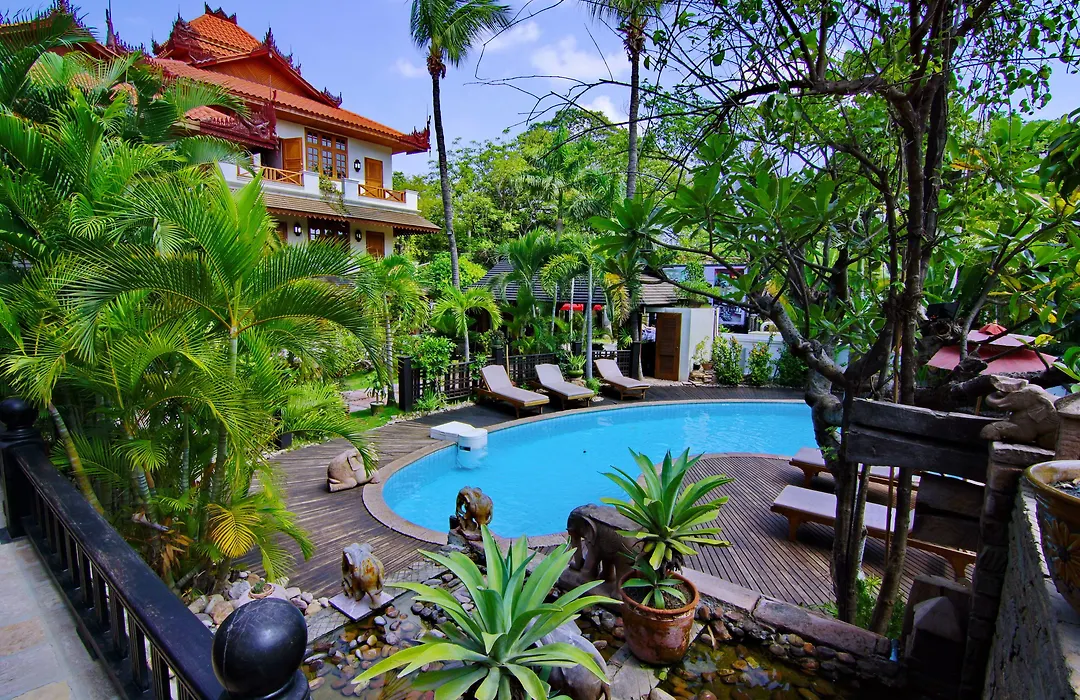 The Hotel By The Red Canal-1