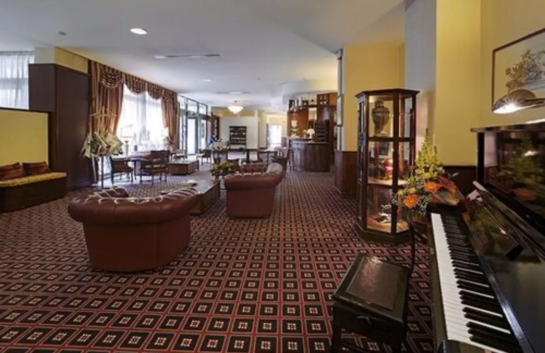 Hotel Orologio-1