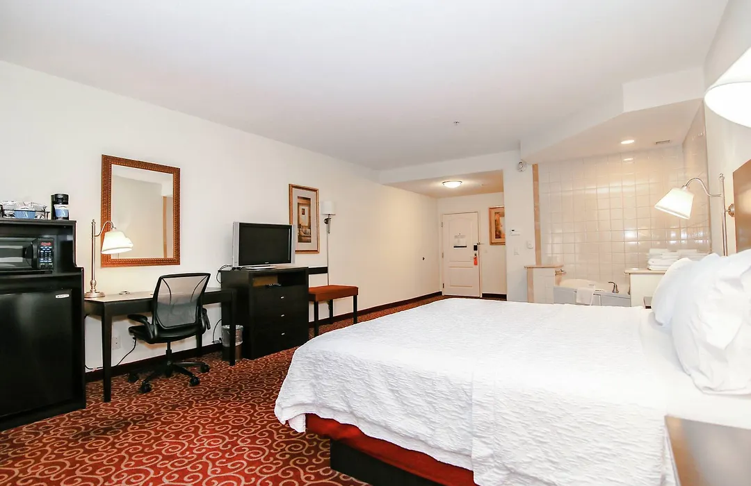 Hampton Inn Kingston-1