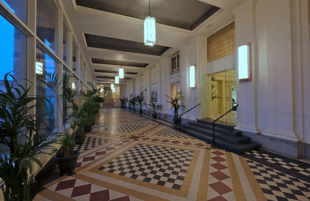 Thermae Palace-1