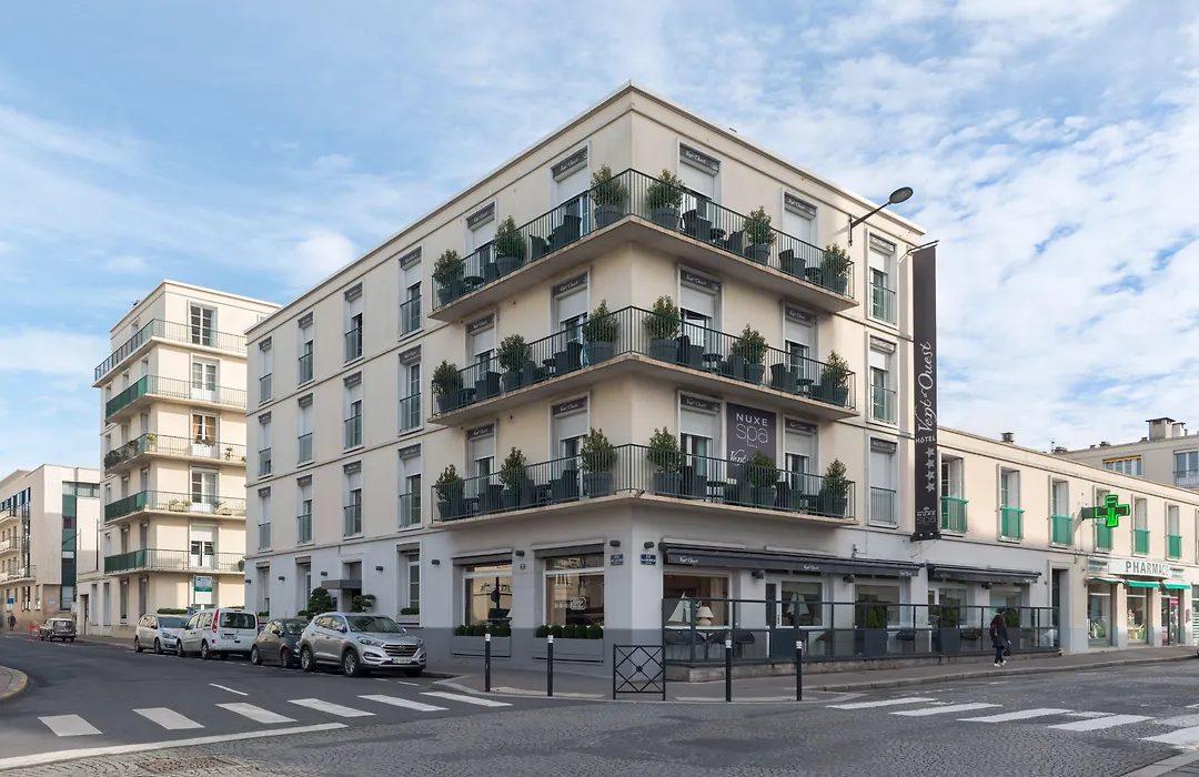 Hôtel Spa Vent d'Ouest-1