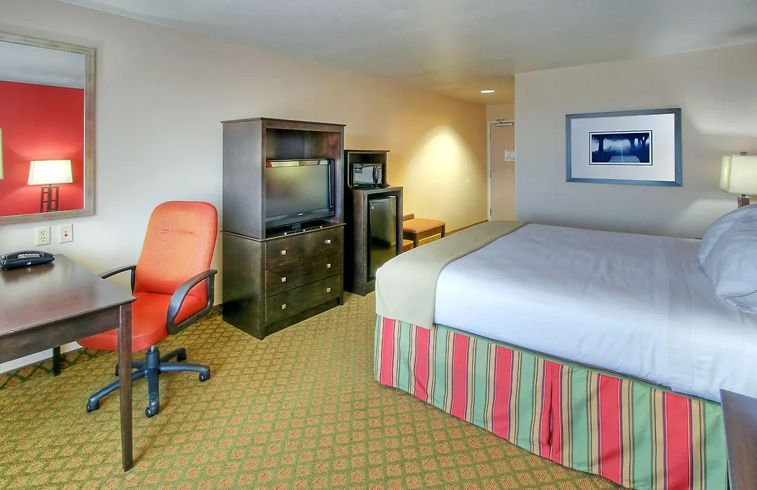 Holiday Inn Express And Suites - Tucumcari, An Ihg Hotel-1