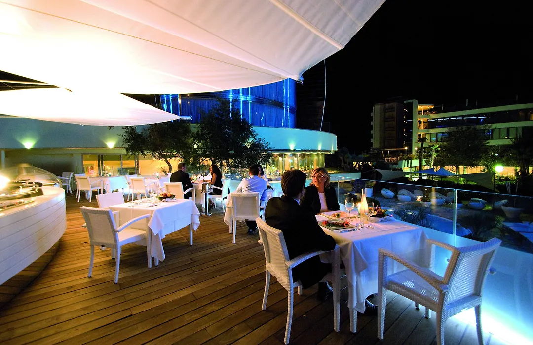 Hotel Waldorf- Premier Resort-1