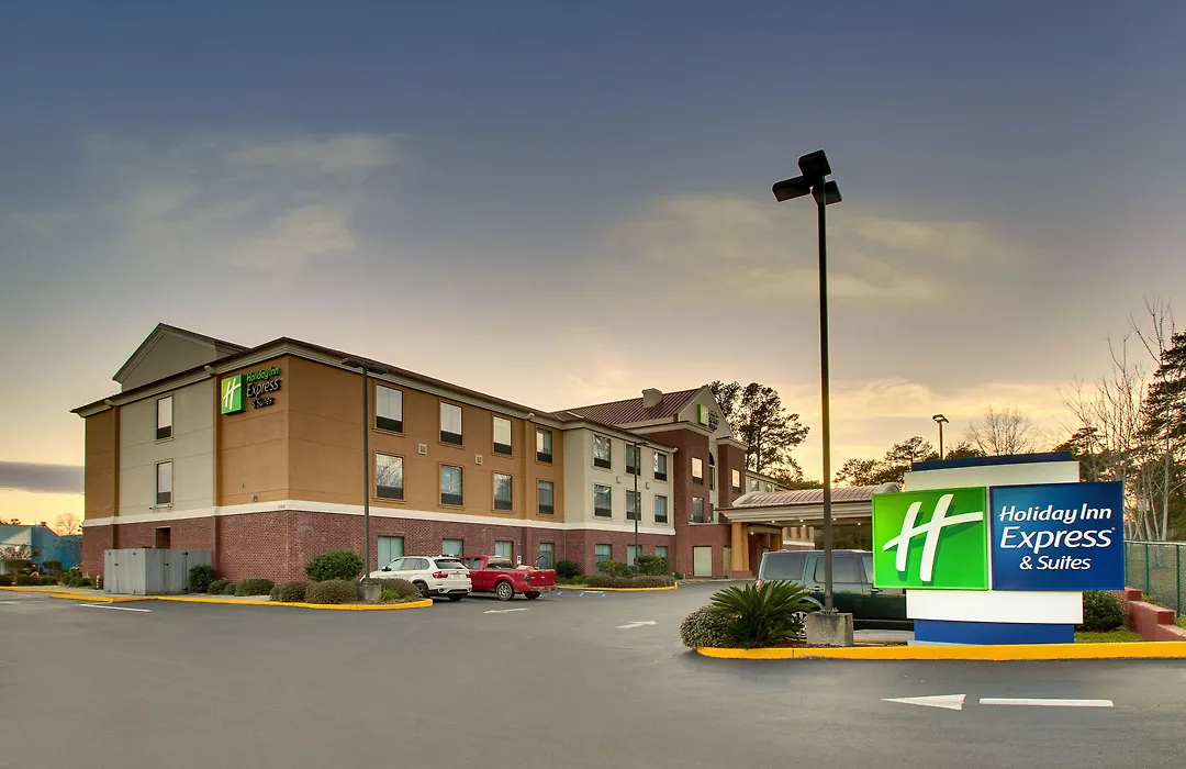 Holiday Inn Express & Suites Laurel By Ihg-1