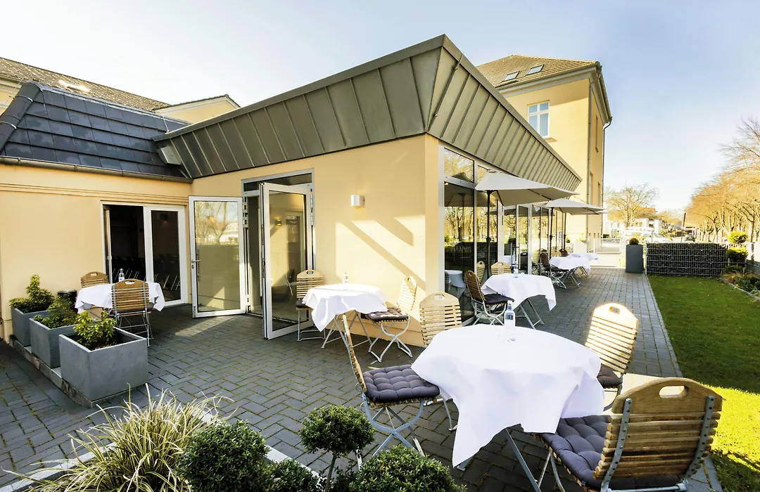 Hotel am Schlosspark-1