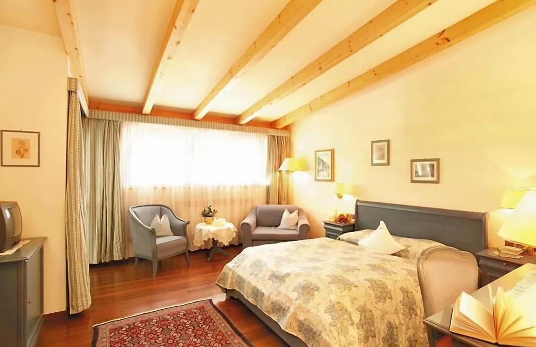 Hotel Tschurtschenthaler-1