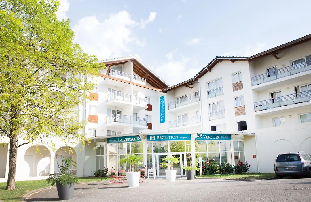 Zenitude Hôtel-Résidences La Versoix-1