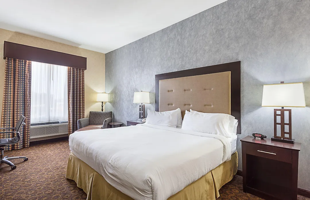 Holiday Inn Express Hotel & Suites Byram By Ihg-1