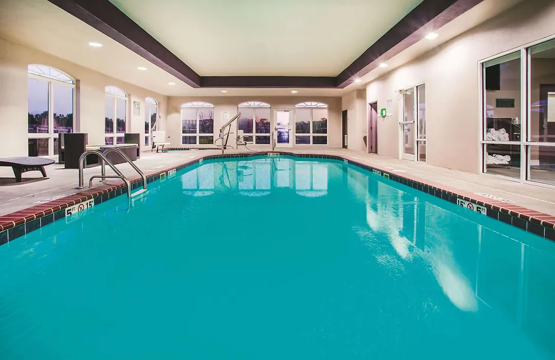 La Quinta By Wyndham Russellville-1