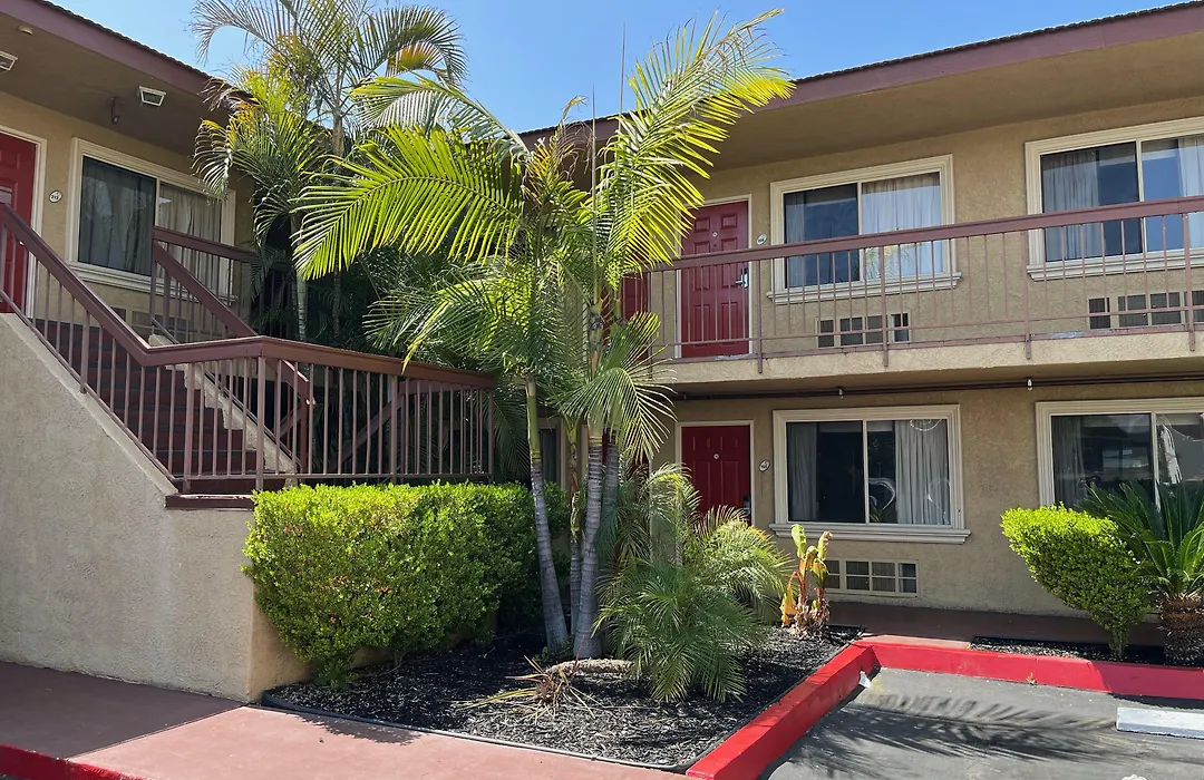 Rivera Inn & Suites Motel-1