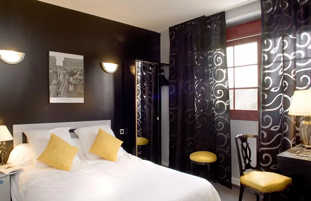 HOTEL LA COGNETTE A 25 Kilomètres de Châteauroux et 30 Kilomètres de Bourges-1