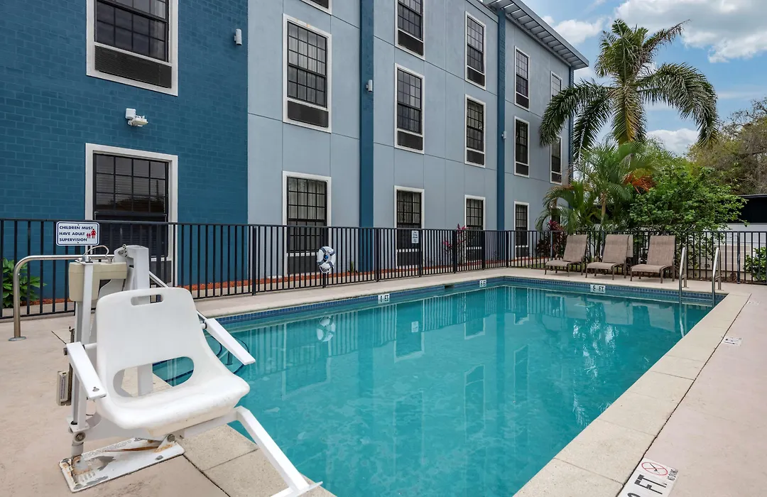 Best Western Plus Bradenton Gateway Hotel-1