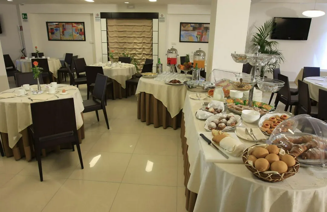 La Costiera Hotel-1