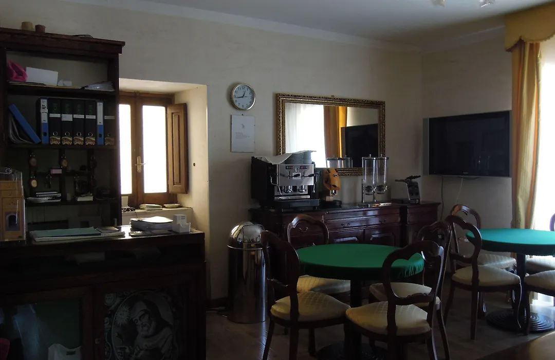 Sant'Agostino Guest Rooms-1