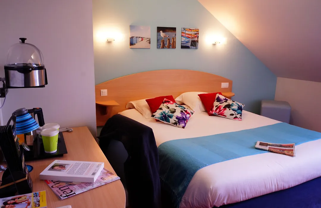 Cit'Hotel Du Port Rhu-1