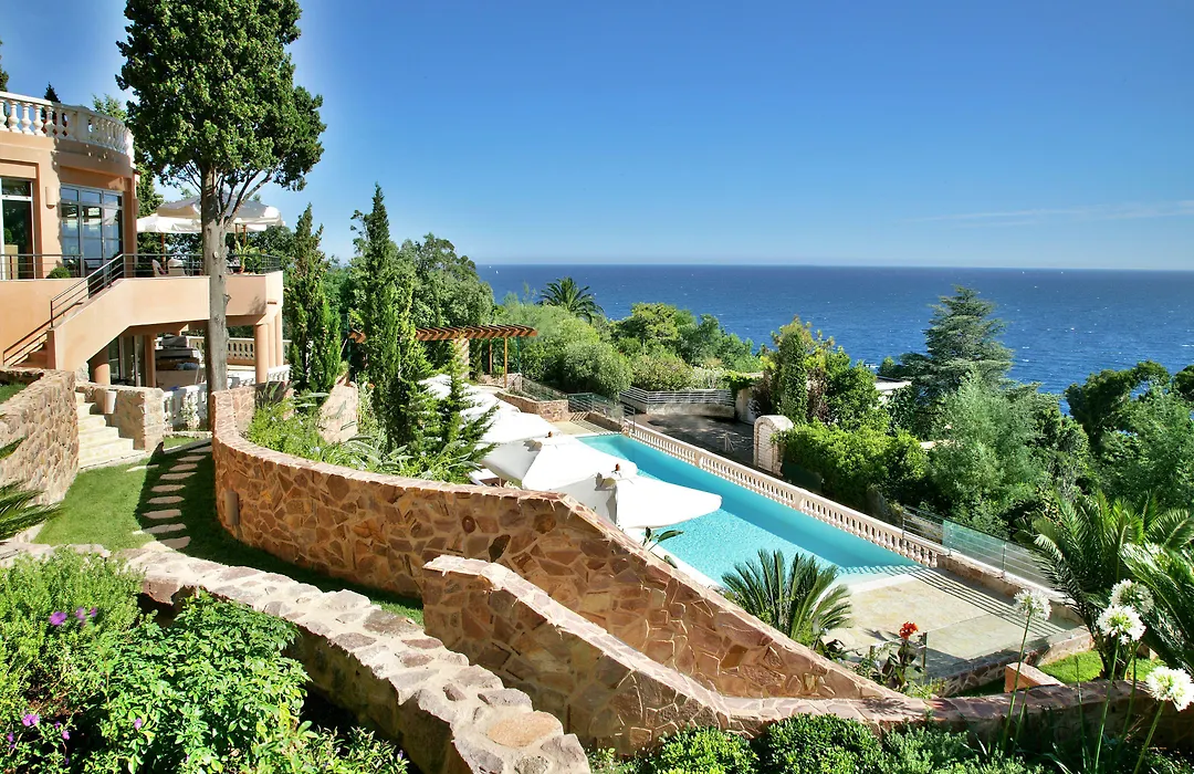 Tiara Yaktsa Cote D'Azur-1