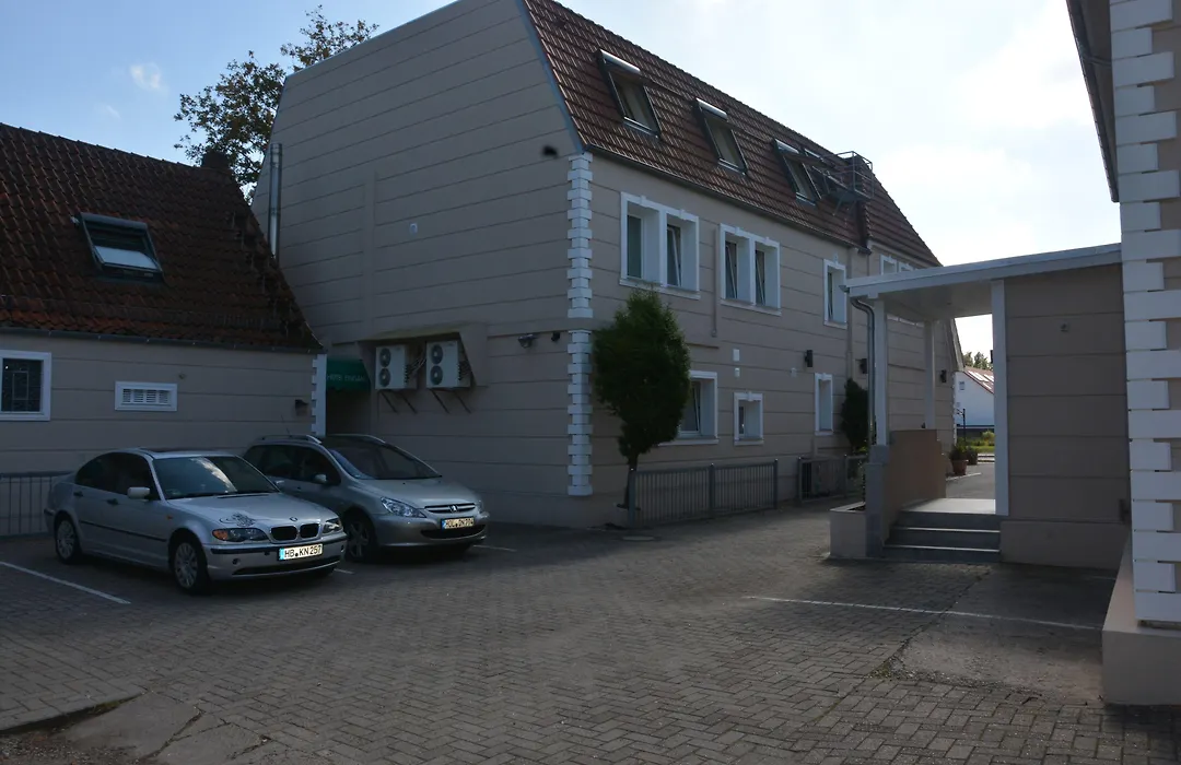 Hotel Falk-1
