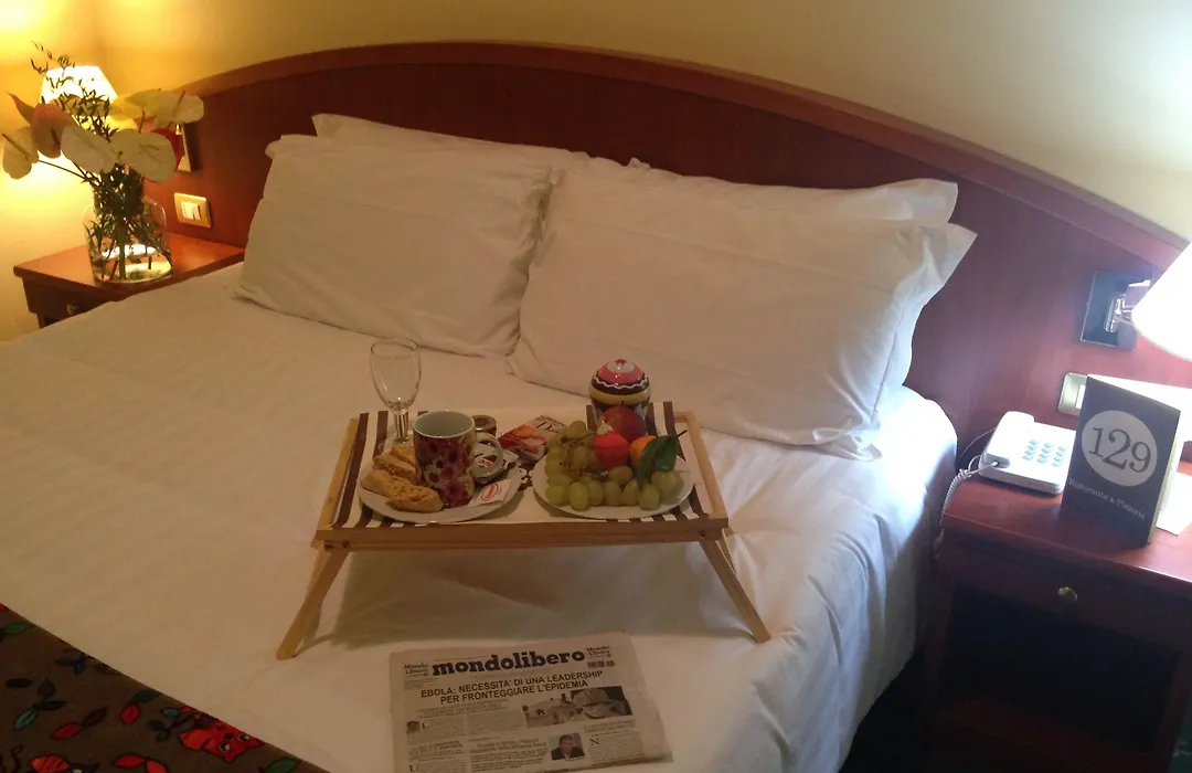 Hotel Piero Della Francesca-1