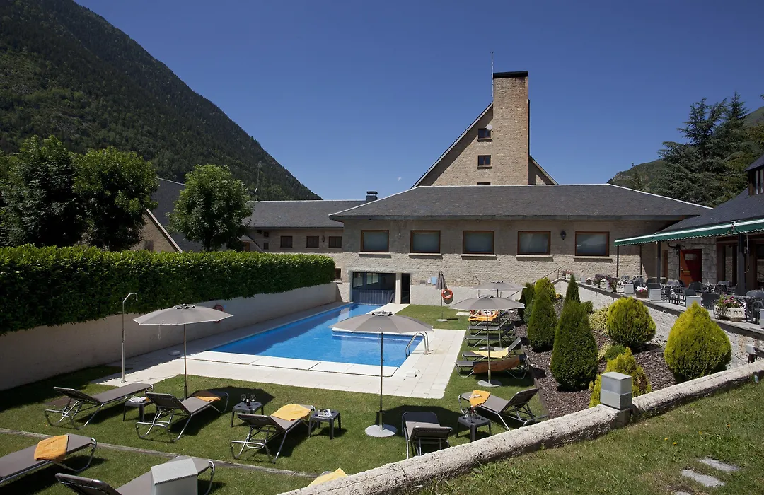 Parador de Artíes-1
