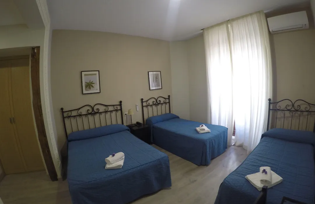 Hostal El Pilar-1
