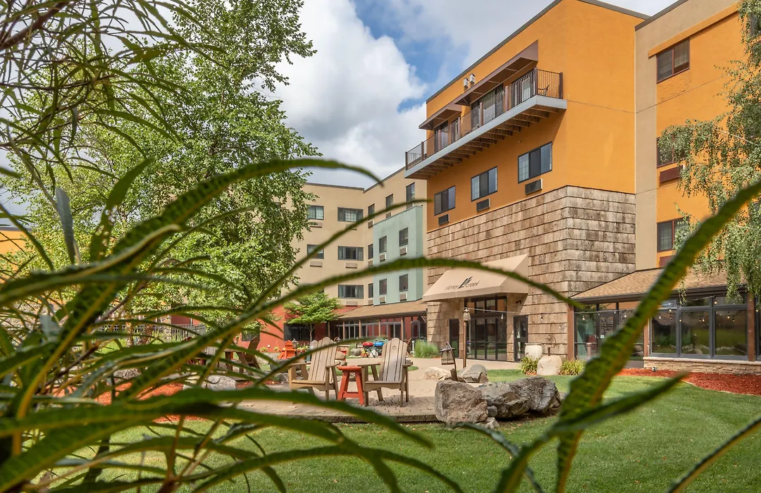 Stoney Creek Hotel Sioux City-1