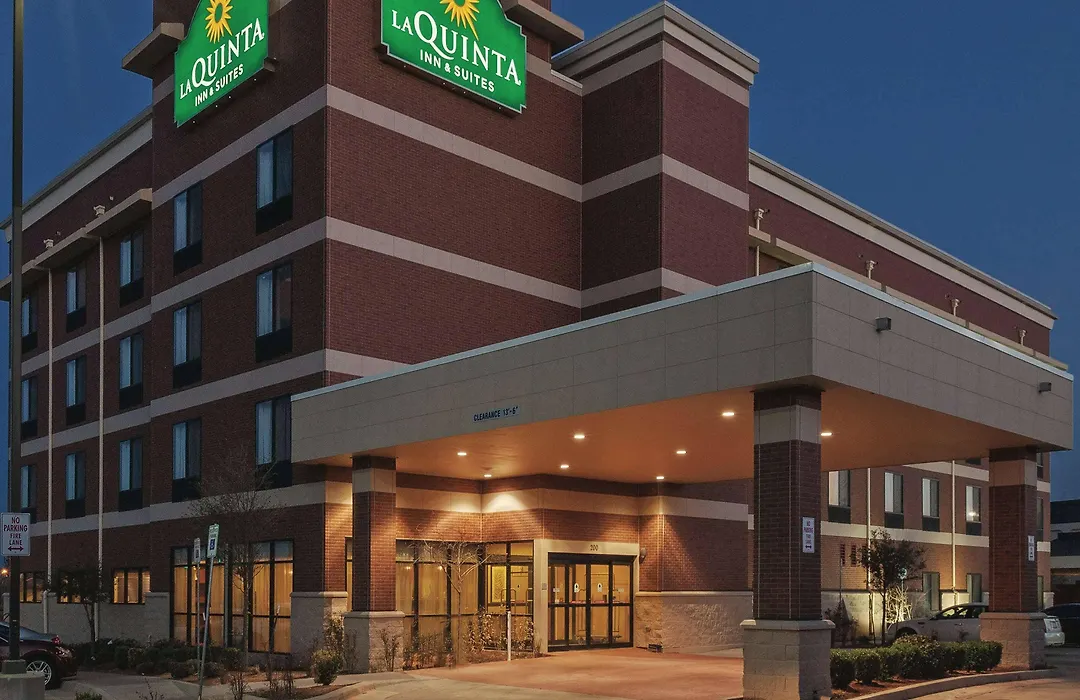 La Quinta By Wyndham Edmond-1
