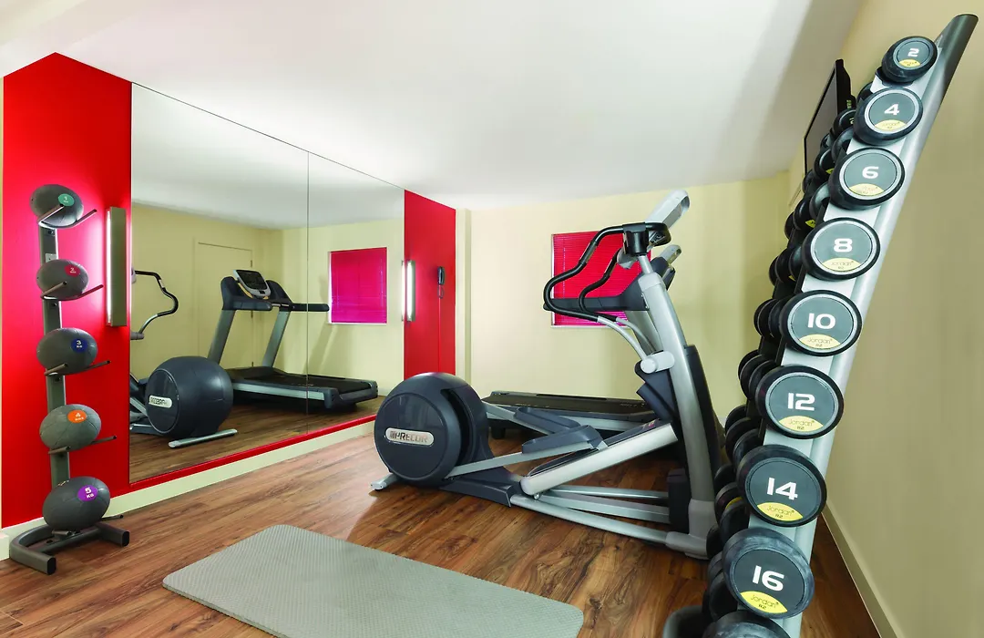 Ramada Cambridge-1