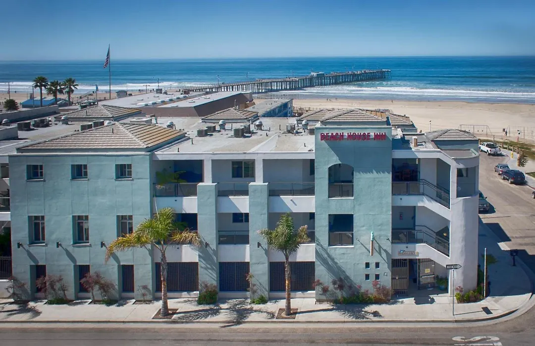 Beach House Inn & Suites-1
