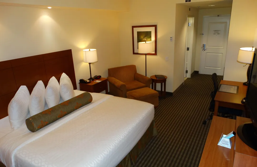 Best Western Plus Westgate Inn And Suites-1