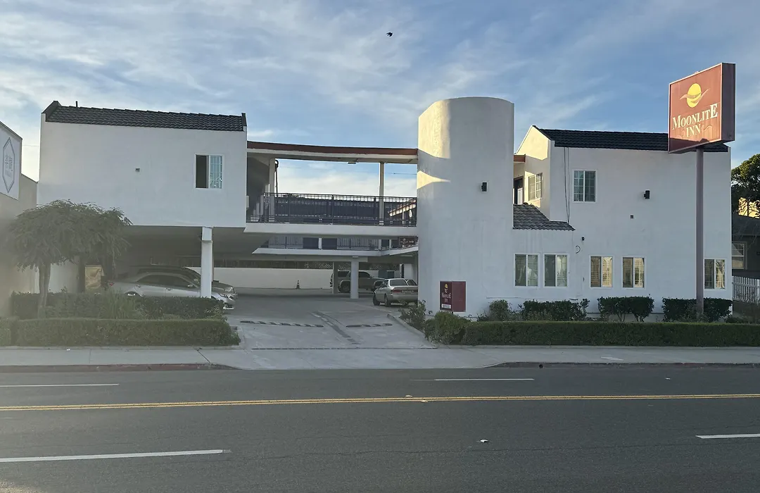 Surfside Inn Redondo Beach-1