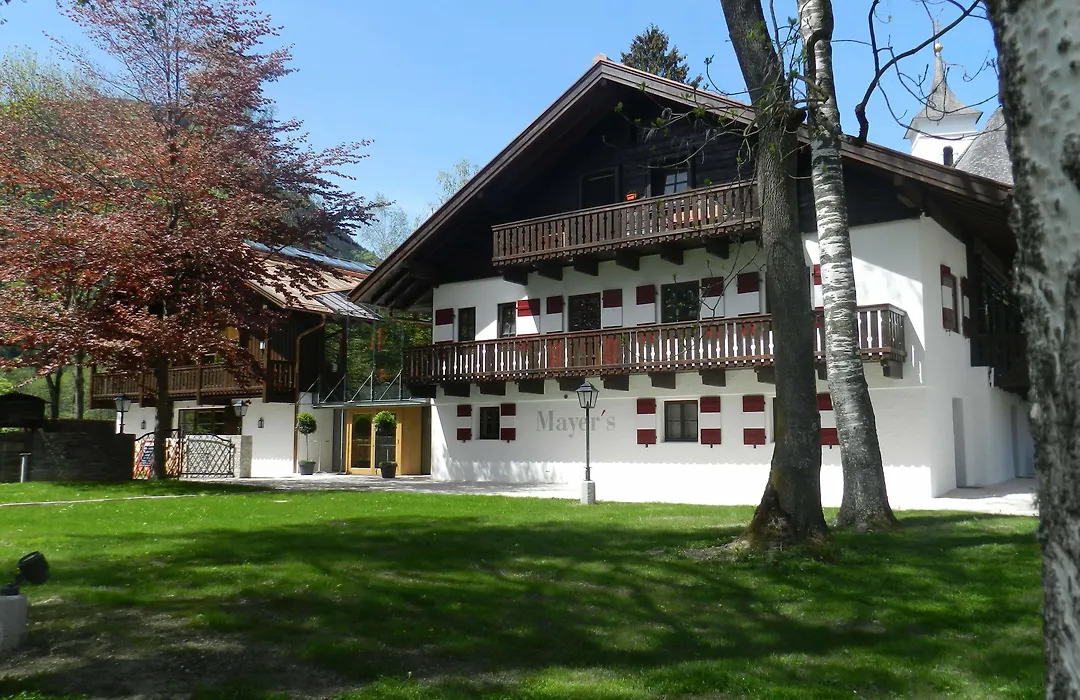 Schloss Prielau Hotel & Restaurants-1