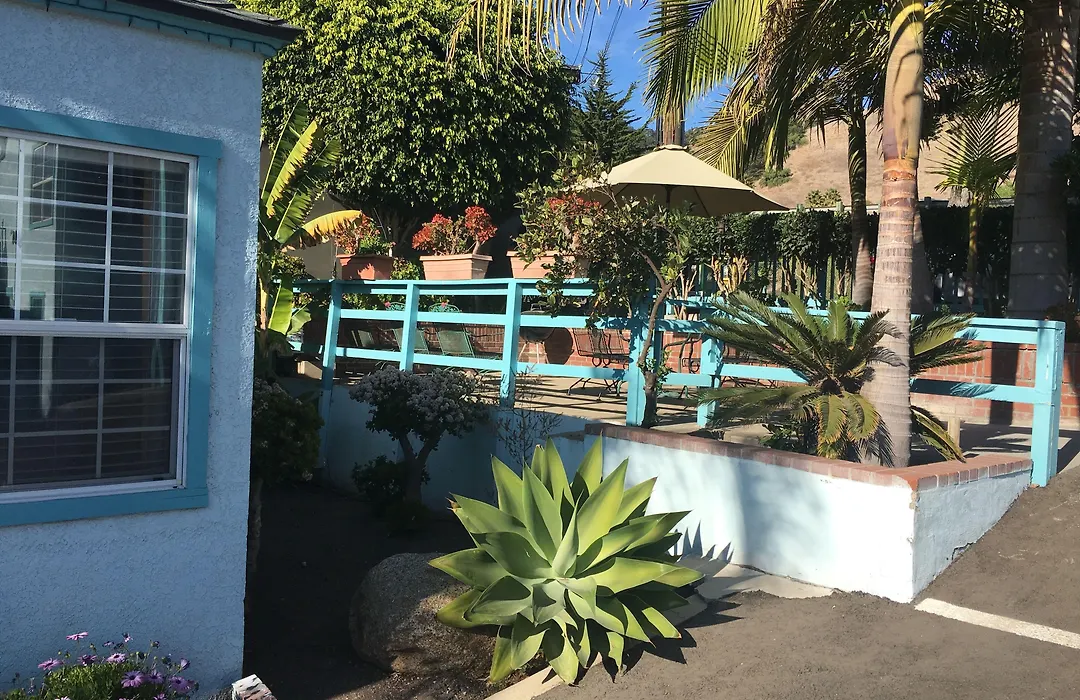 The Palomar Inn-1