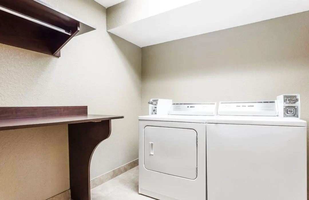 Microtel Inn & Suites By Wyndham Macon-1